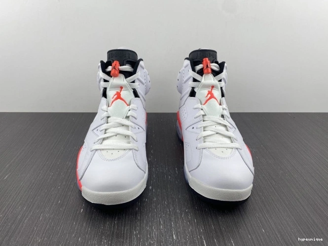 HYPE Retro (2014) 6 Jordan 384664-123 White Infrared 0821